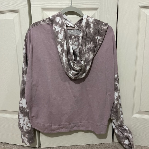 Purple and white stars top - Picture 2 of 2